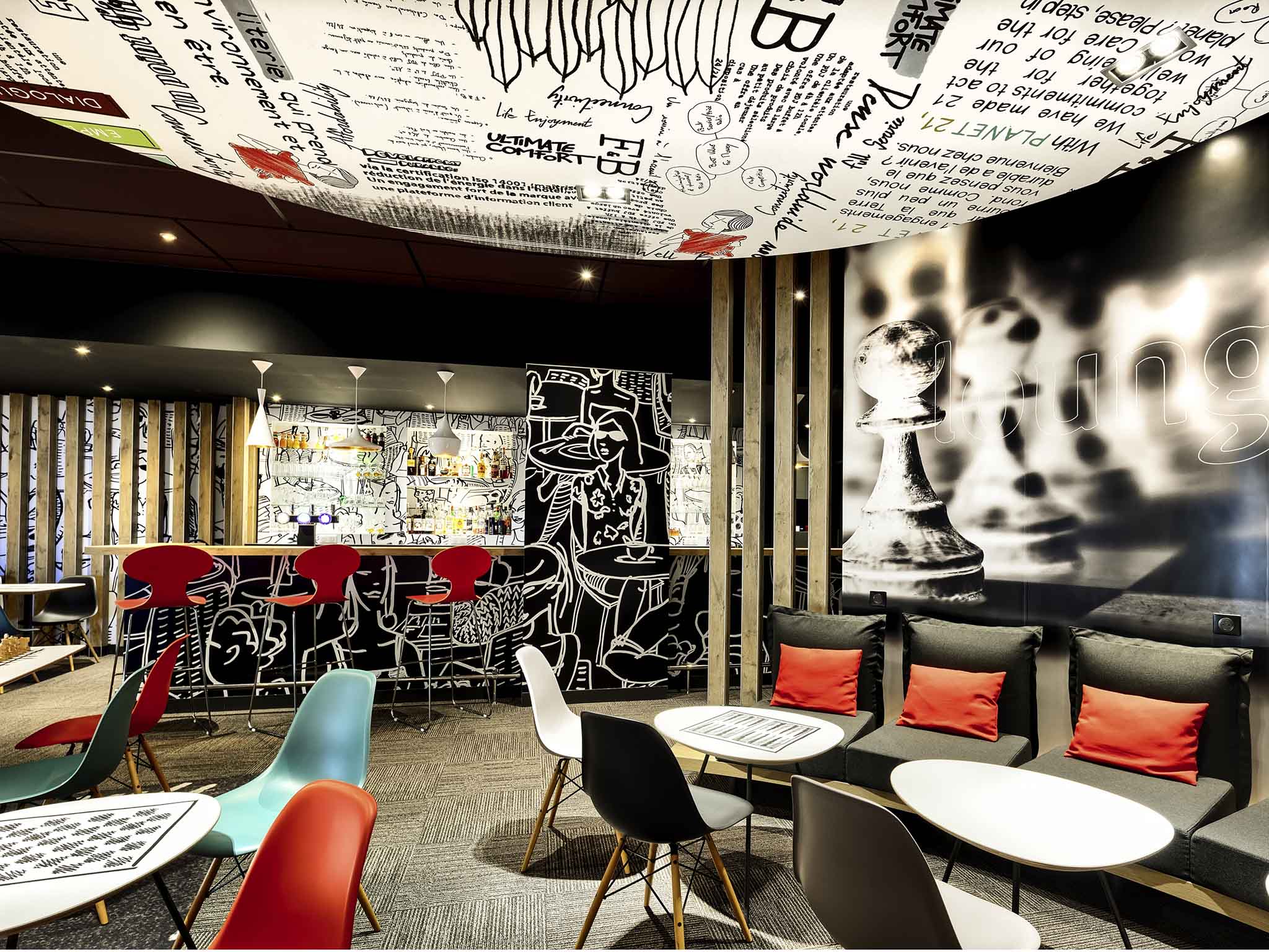 Photo - ibis Poitiers Site du Futuroscope