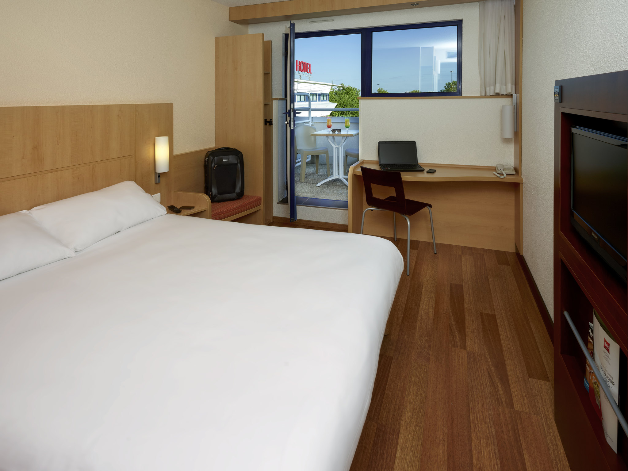Hotel In CHASSENEUIL DU POITOU Ibis Site Du Futuroscope