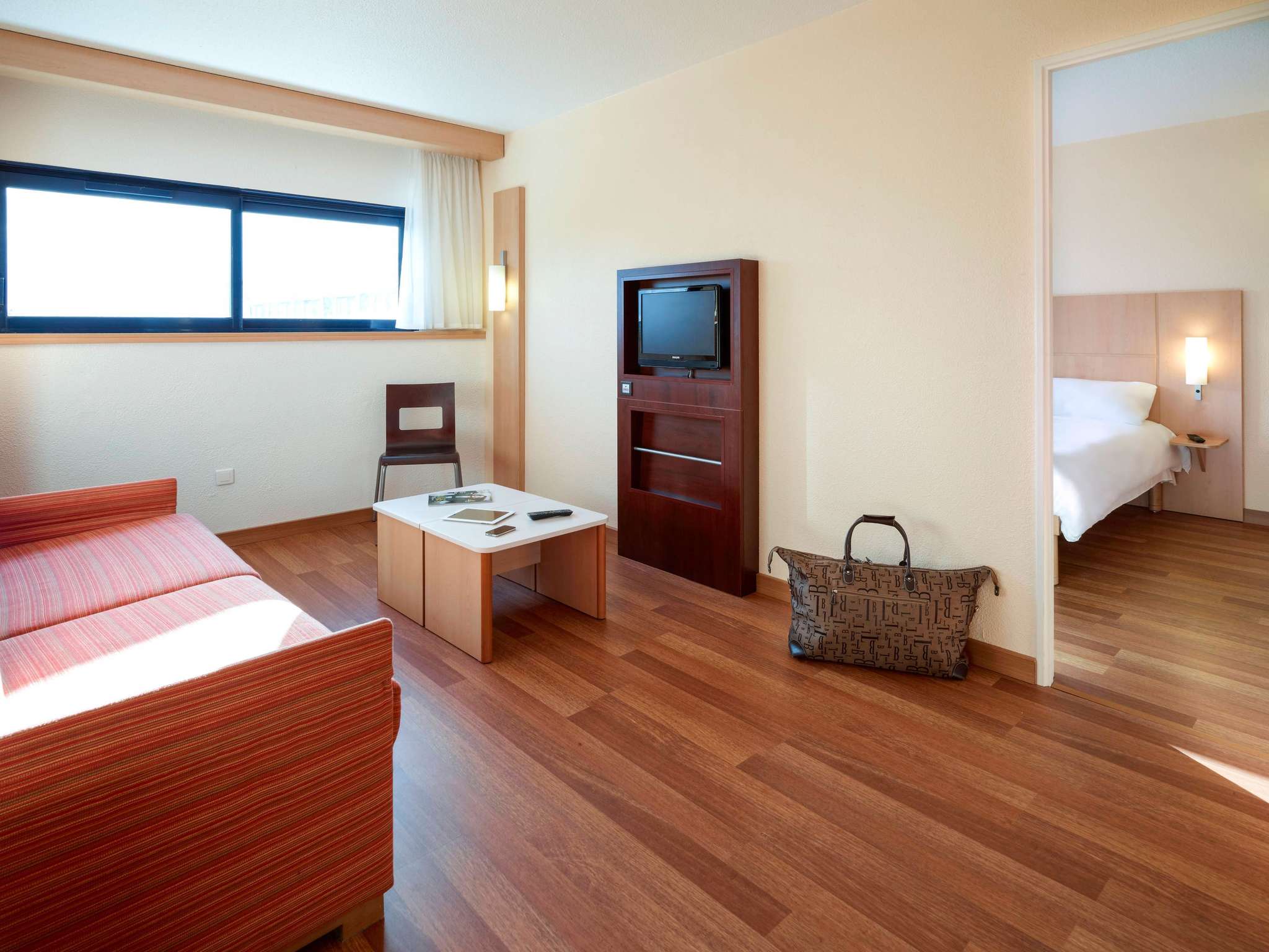 Photo - ibis Poitiers Site du Futuroscope