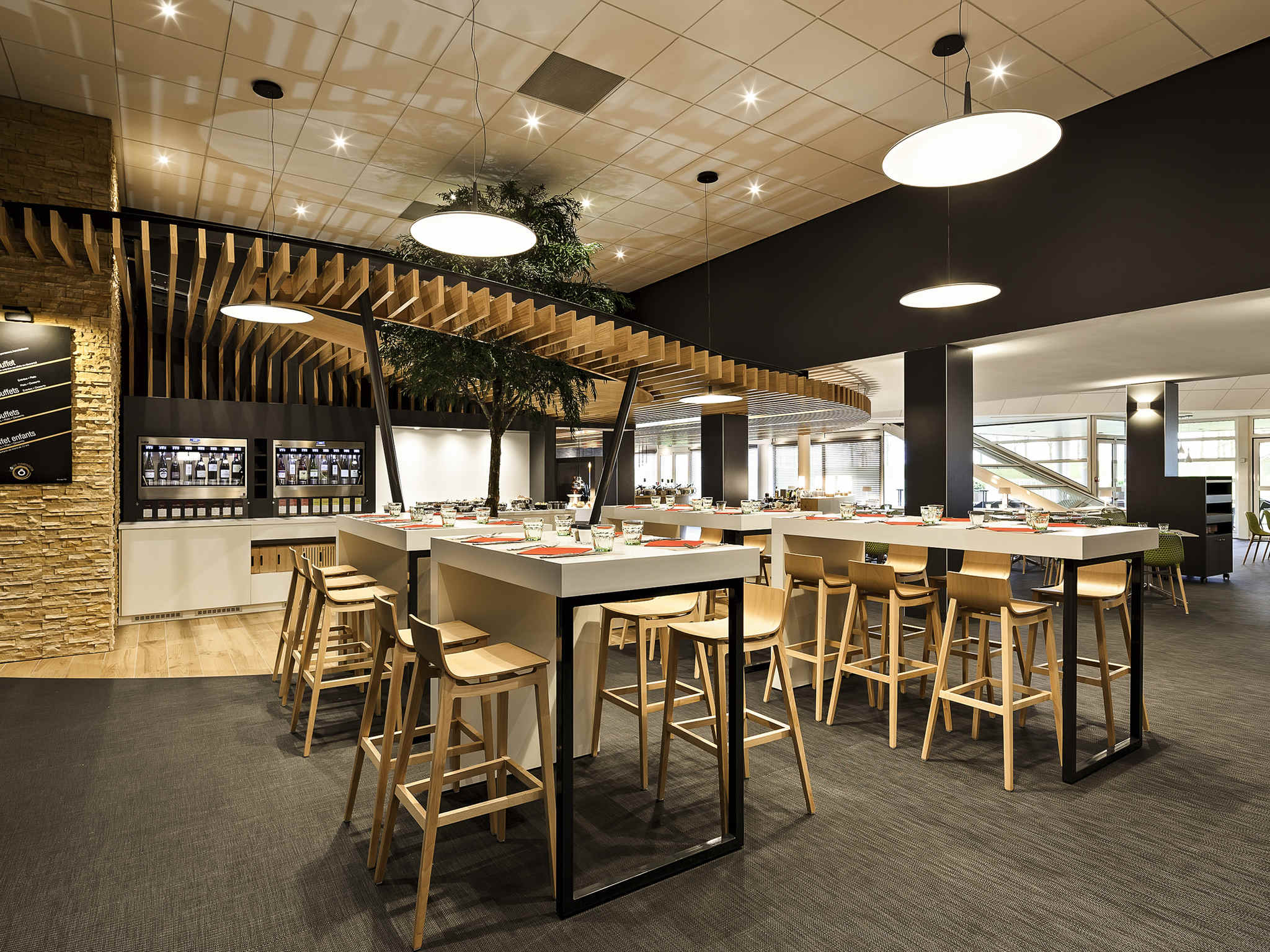 Photo - ibis Poitiers Site du Futuroscope