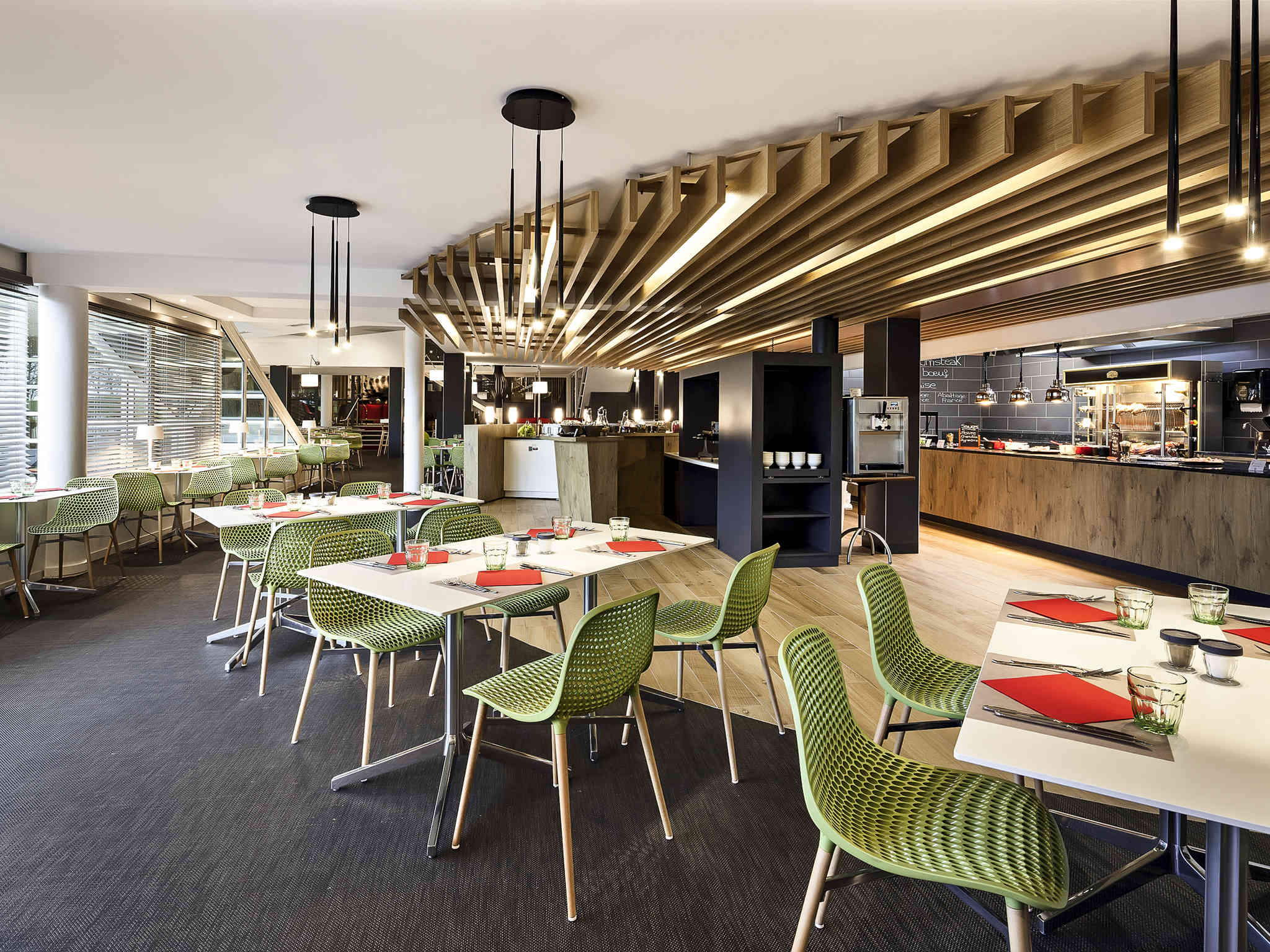 Photo - ibis Poitiers Site du Futuroscope