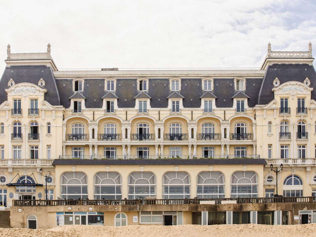 Le Grand Hôtel Cabourg-MGallery - Image 1