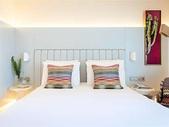 Superior Room 1 Queen size bed or 2 single beds