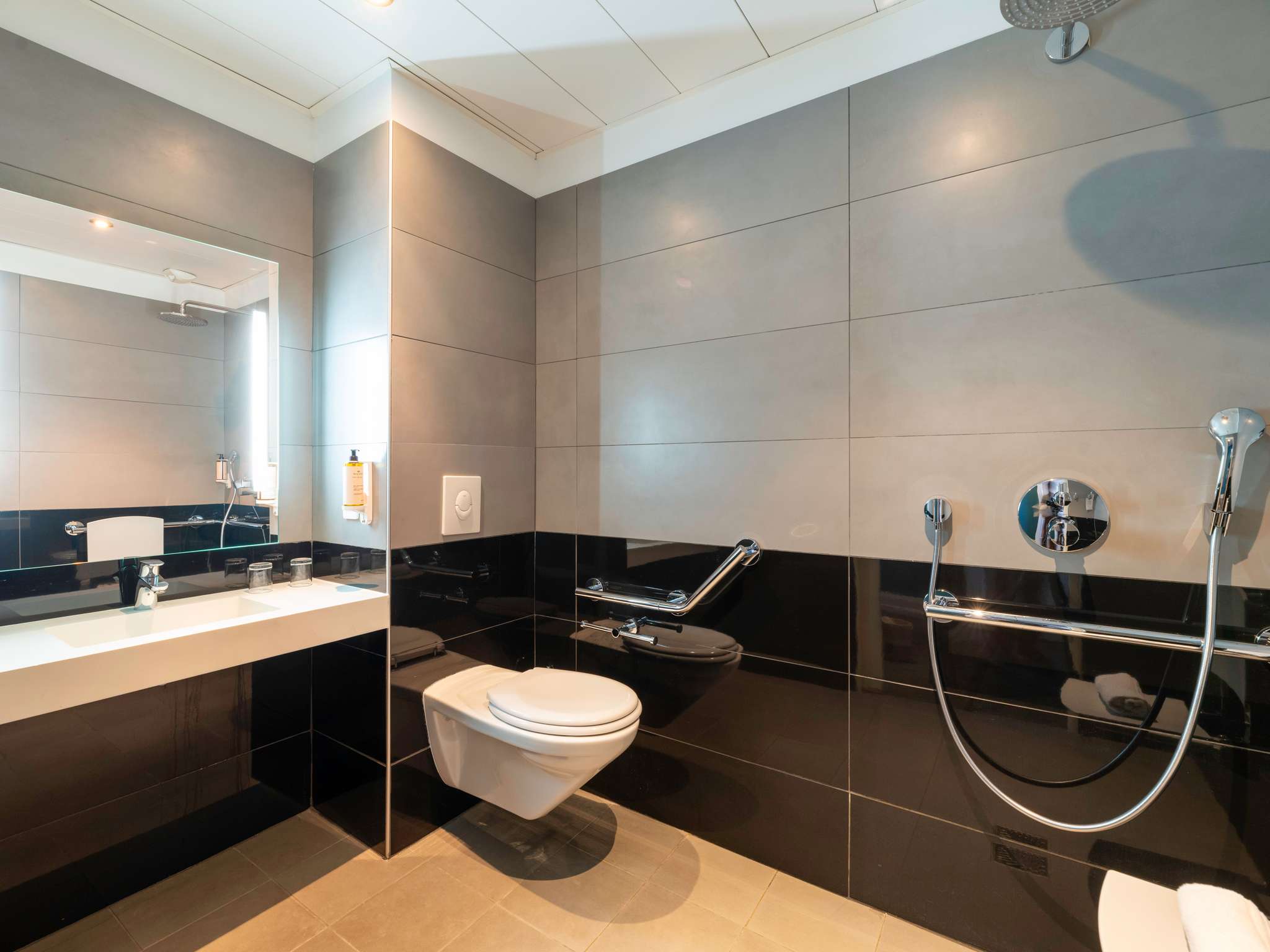 Photo - Mercure Lyon Centre Château Perrache