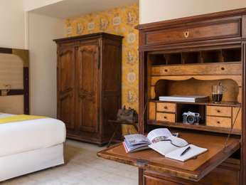 CLASSIC ROOM, 1 Queen Size Bed, photo 2