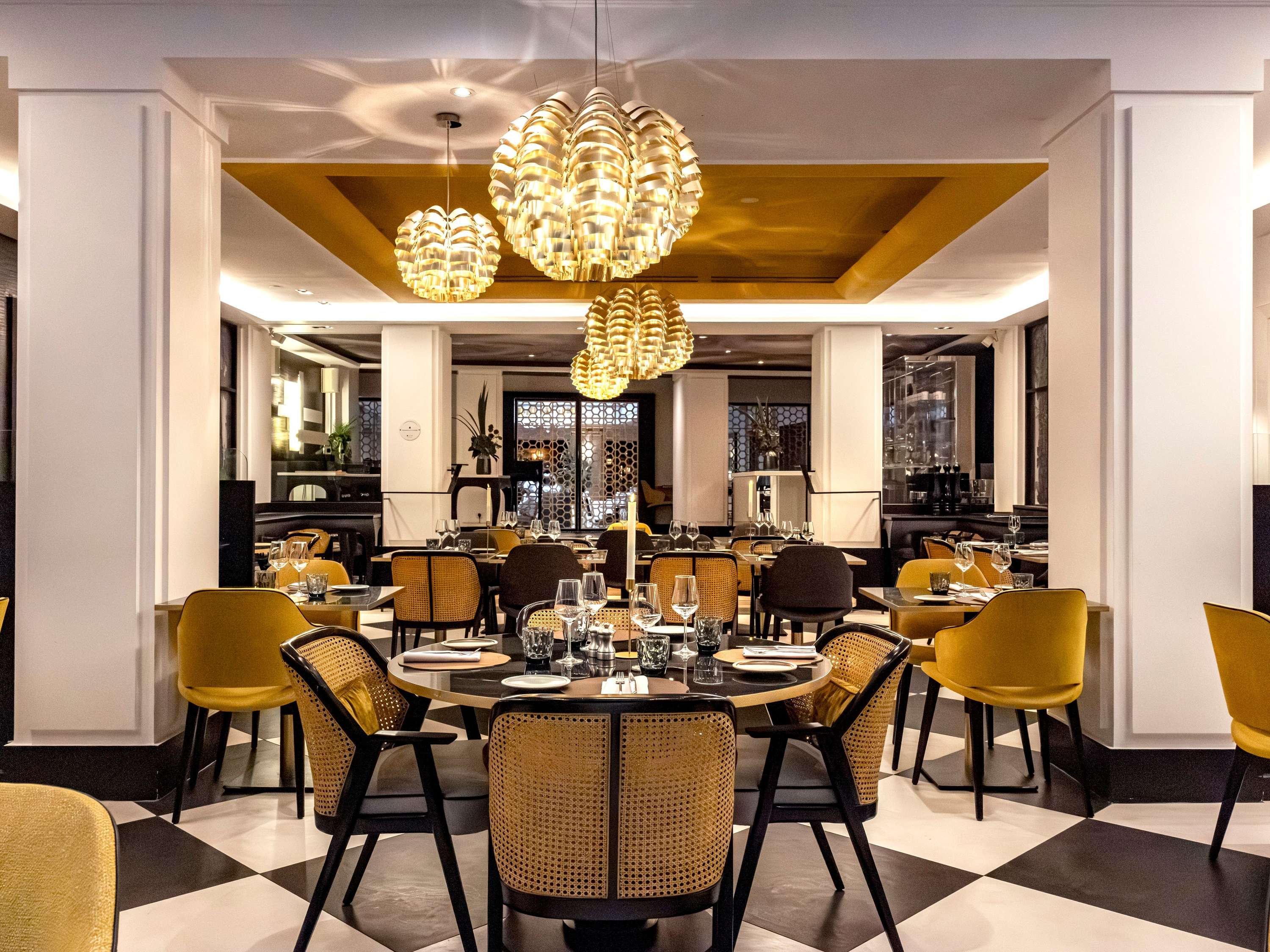 Sofitel Paris le Faubourg — 25/30