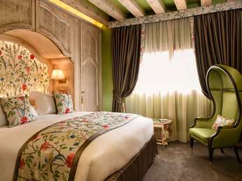 Deluxe double room with canal view or terrace