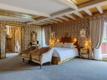 Serenissima Suite with private terrace and Jacuzzi