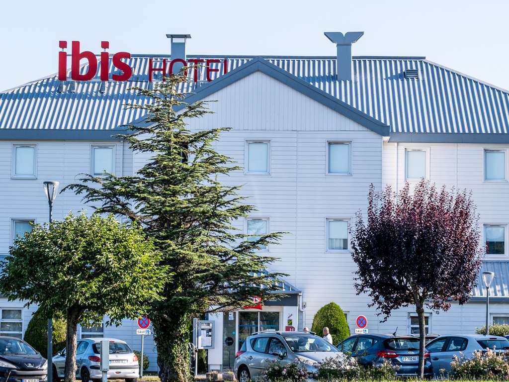 ibis Vesoul - Image 1