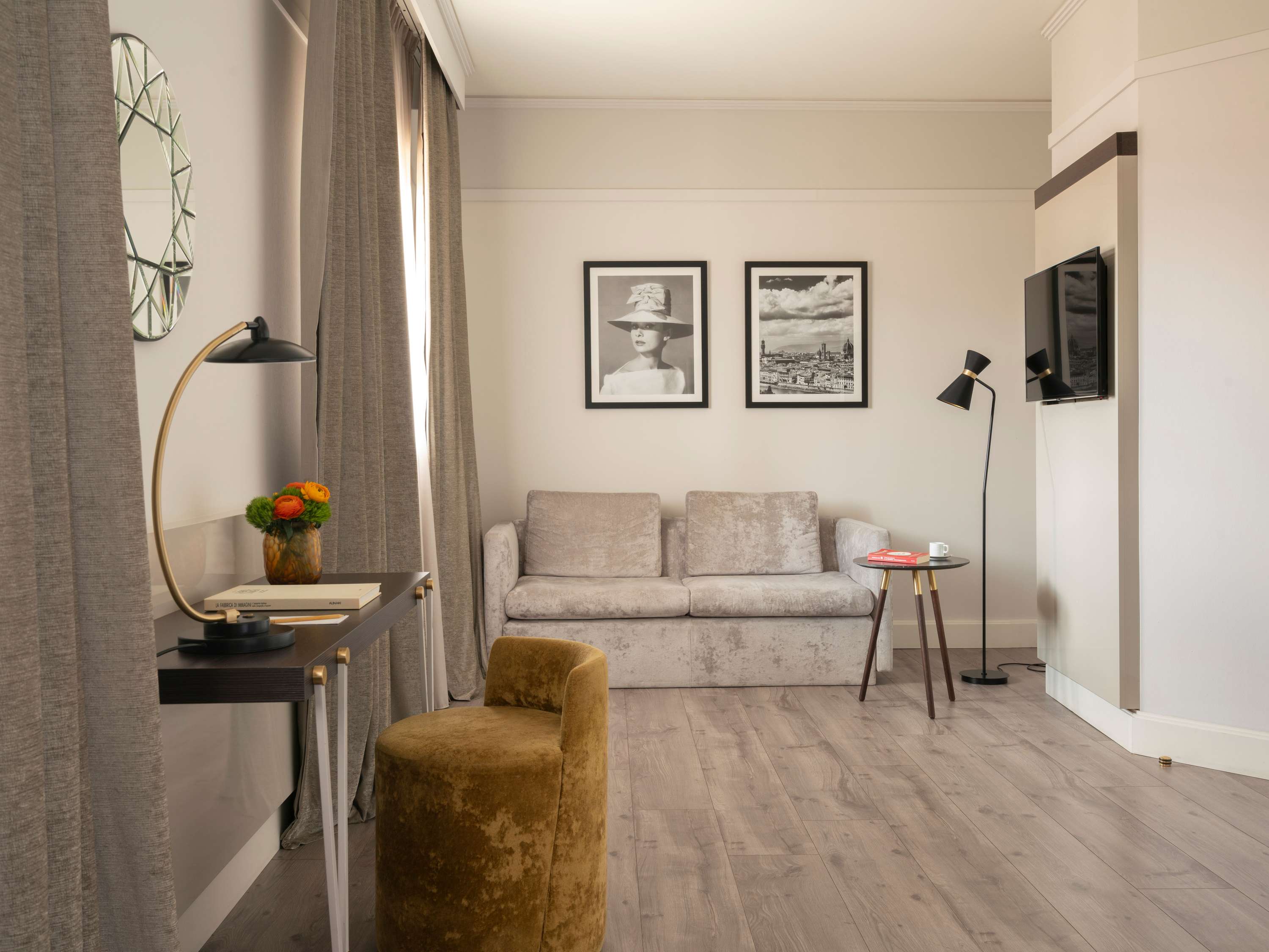 Suite Junior 1 lit King + canapé — photo 2