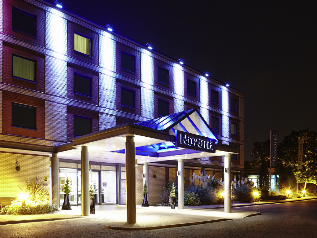 Novotel London Heathrow Airport - M4 Jct 4 - Image 2