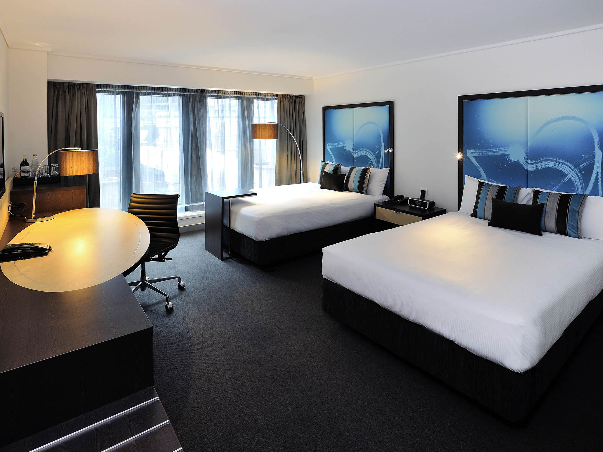 Photo - Novotel Melbourne On Collins