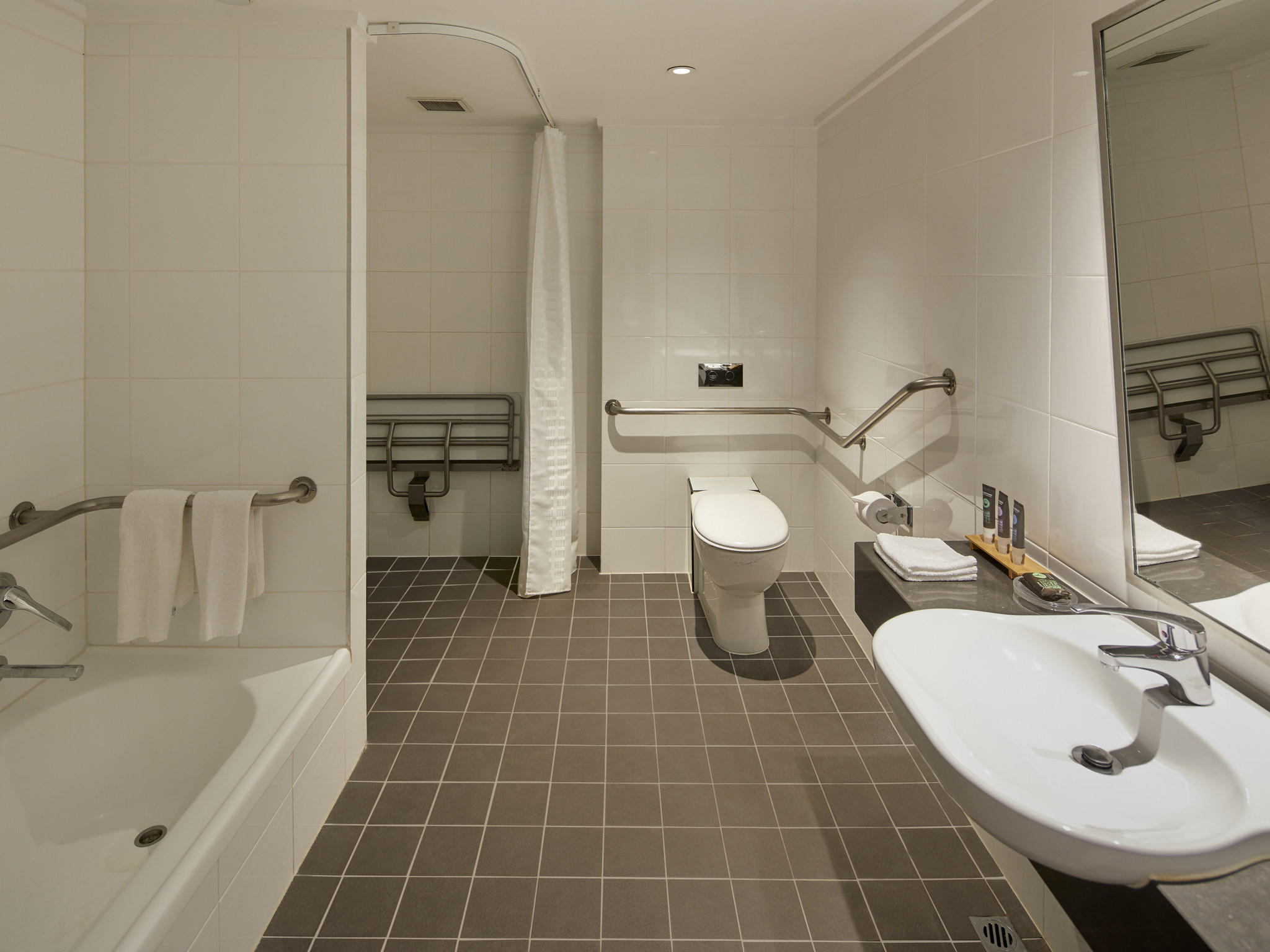 Photo - Novotel Melbourne On Collins