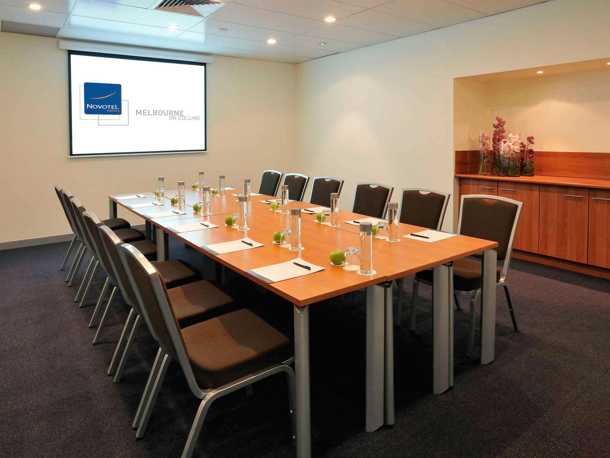 Photo - Novotel Melbourne On Collins