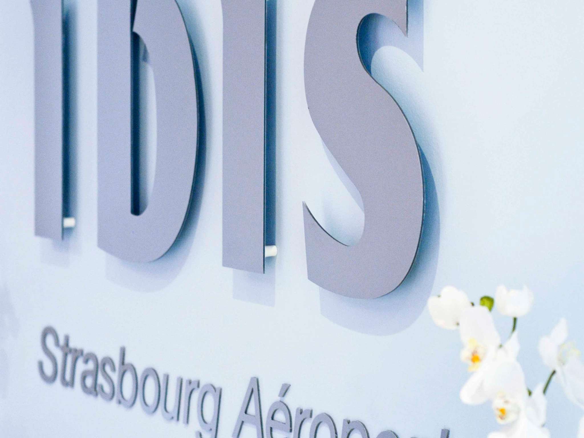 Foto - ibis Strasbourg Aéroport Le Zénith
