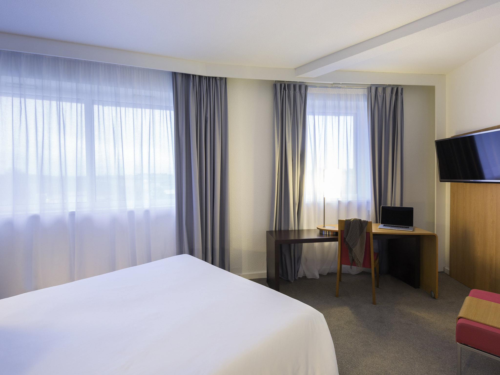 Photo - Novotel Poitiers Site du Futuroscope