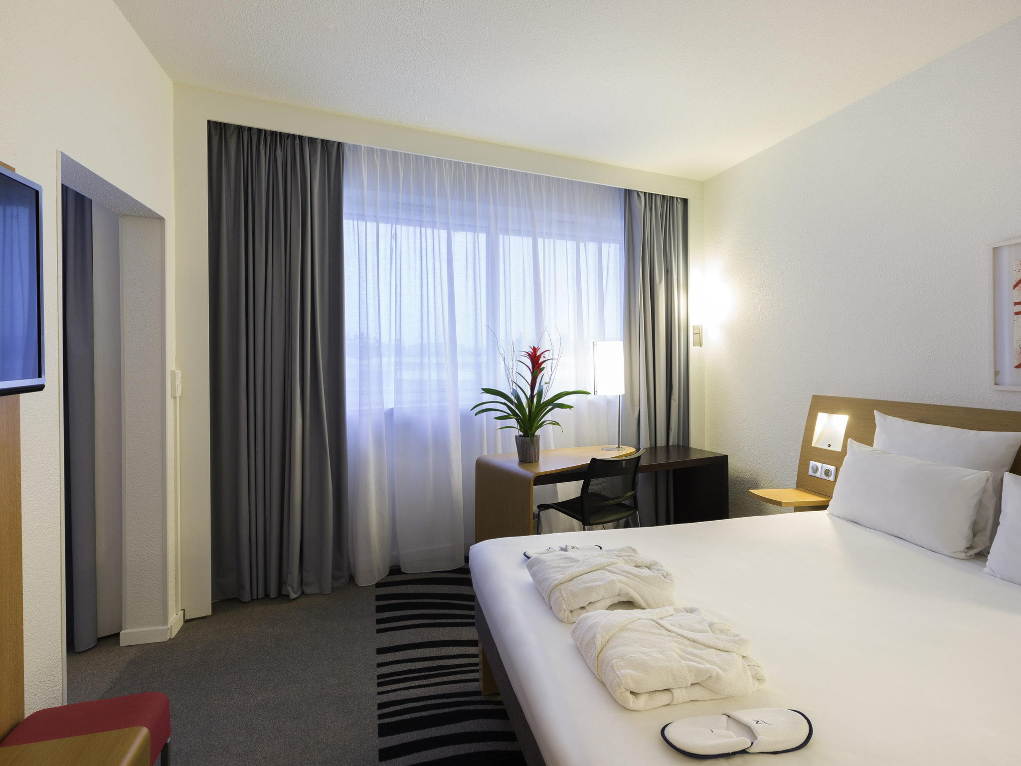 Photo - Novotel Poitiers Site du Futuroscope