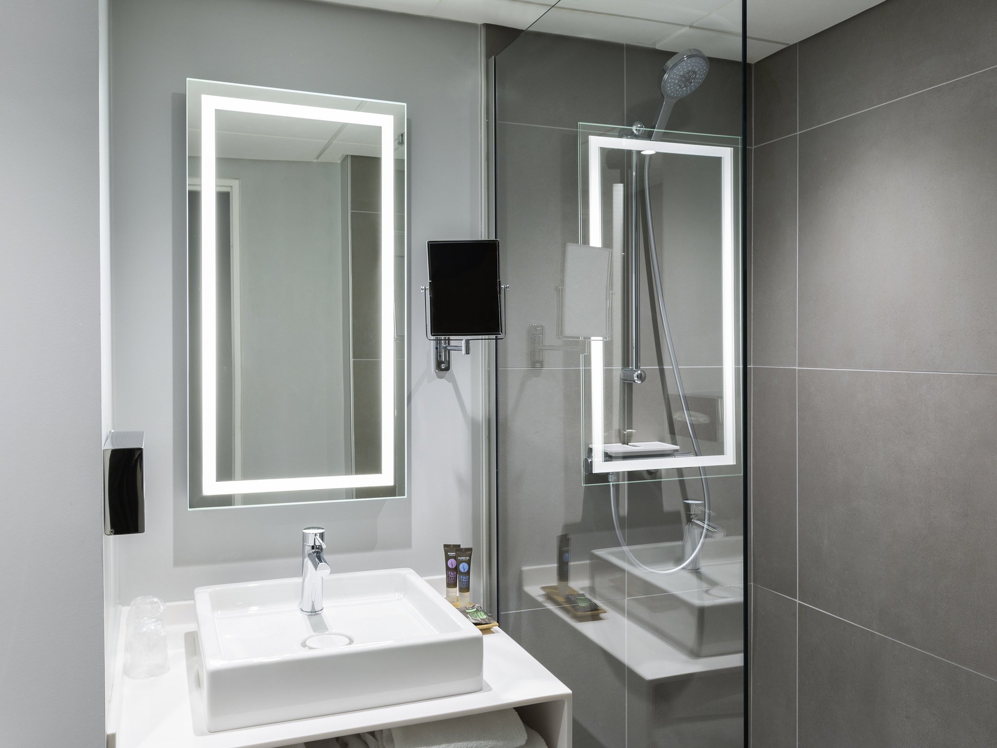 Photo - Novotel Poitiers Site du Futuroscope