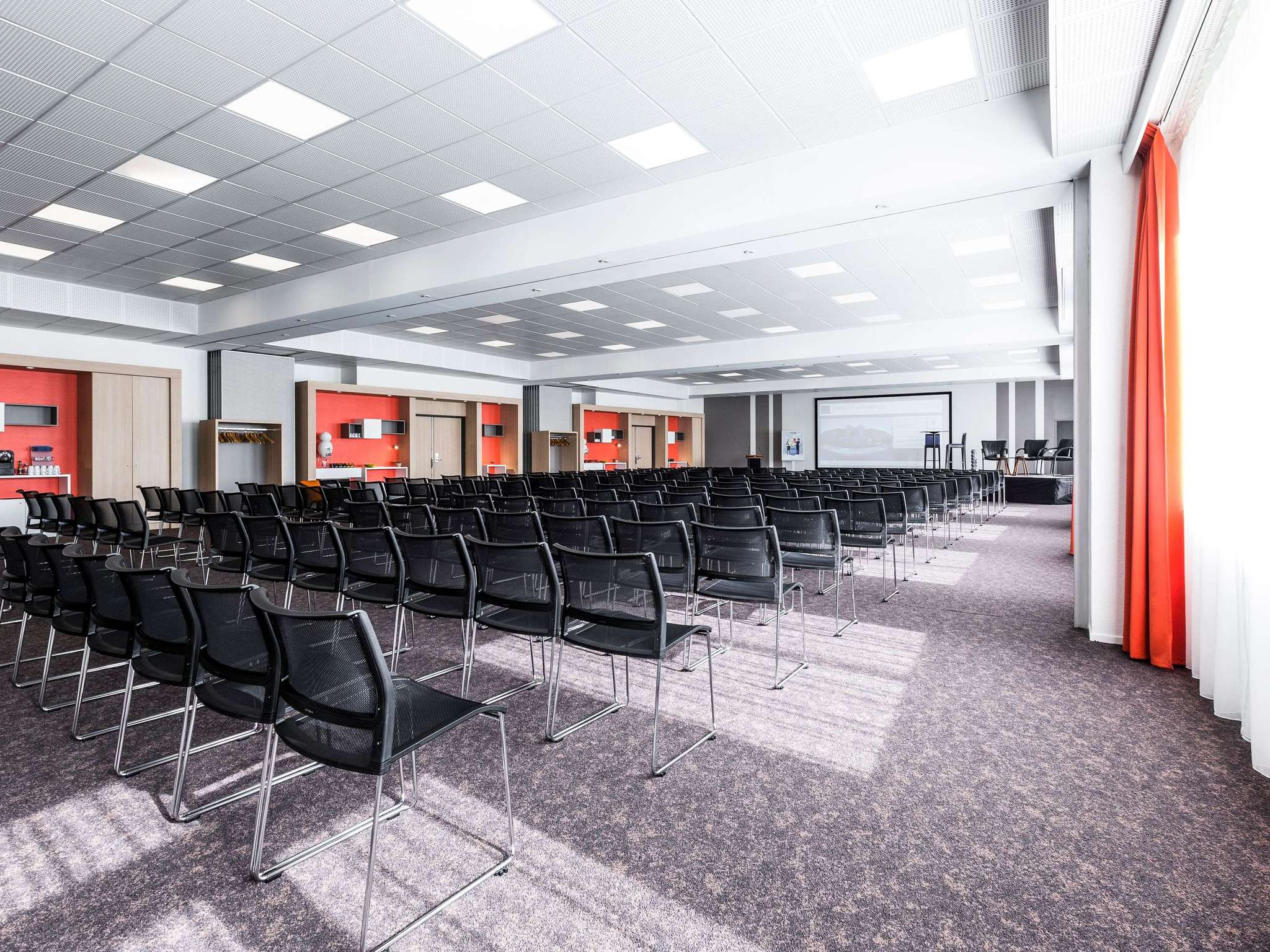 Photo - Novotel Poitiers Site du Futuroscope