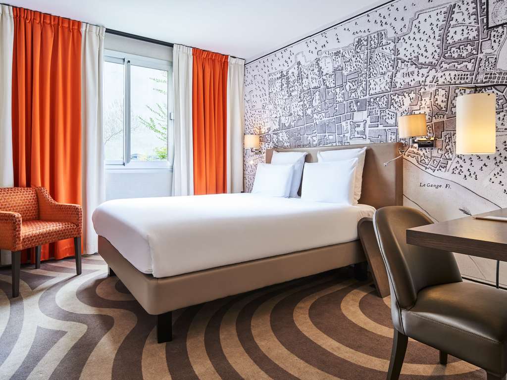 mercure paris tour eiffel grenelle 64 boulevard de grenelle