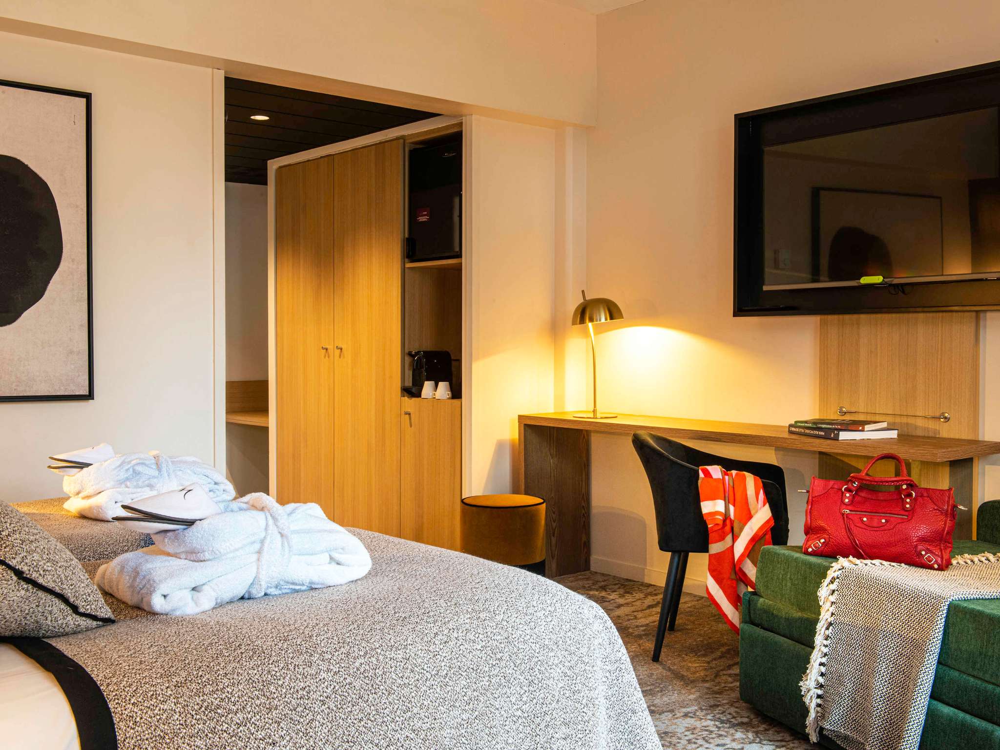 Carcassonne France Hotels; Hotel en CARCASSONNE - Hôtel Mercure Carcassonne la Cite