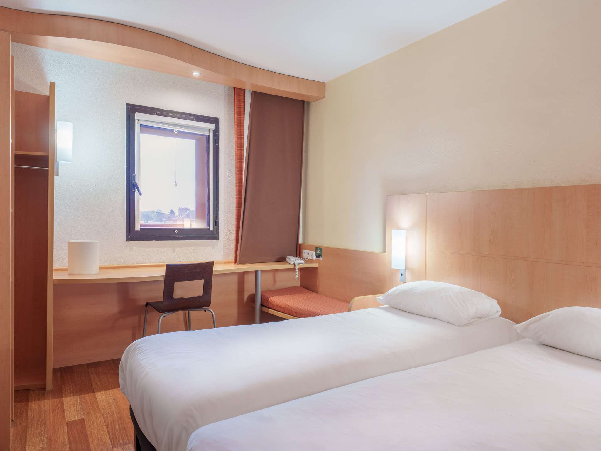 Foto - ibis Saint Quentin Basilique