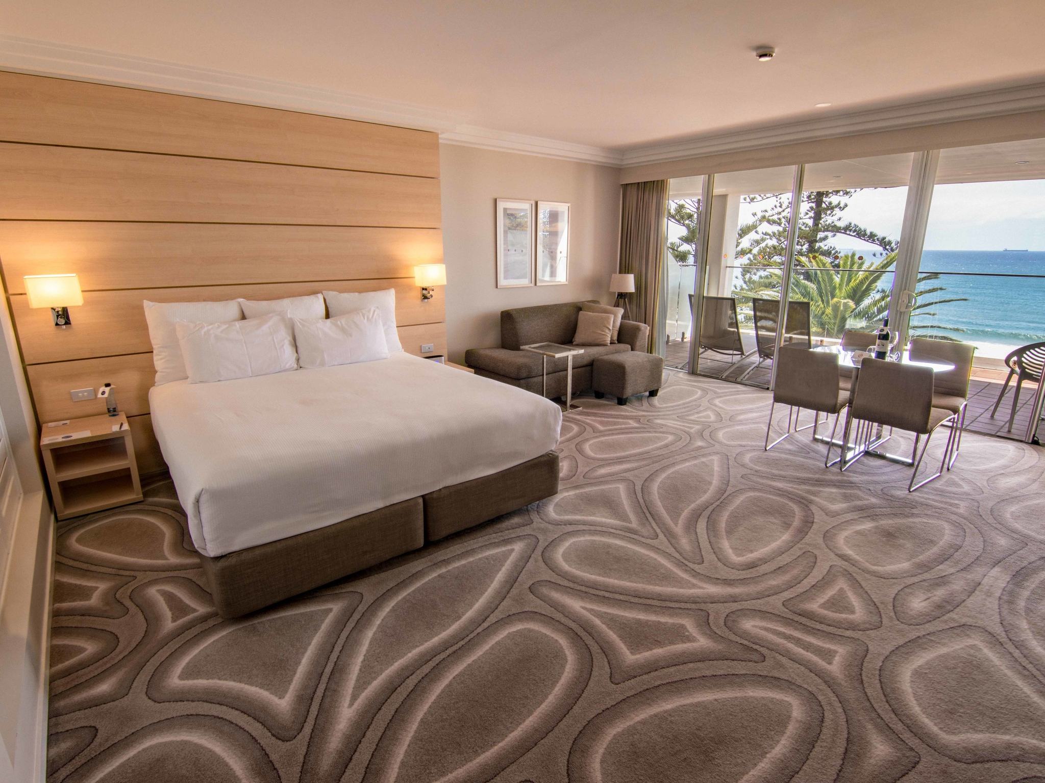 Photo - Novotel Wollongong Northbeach