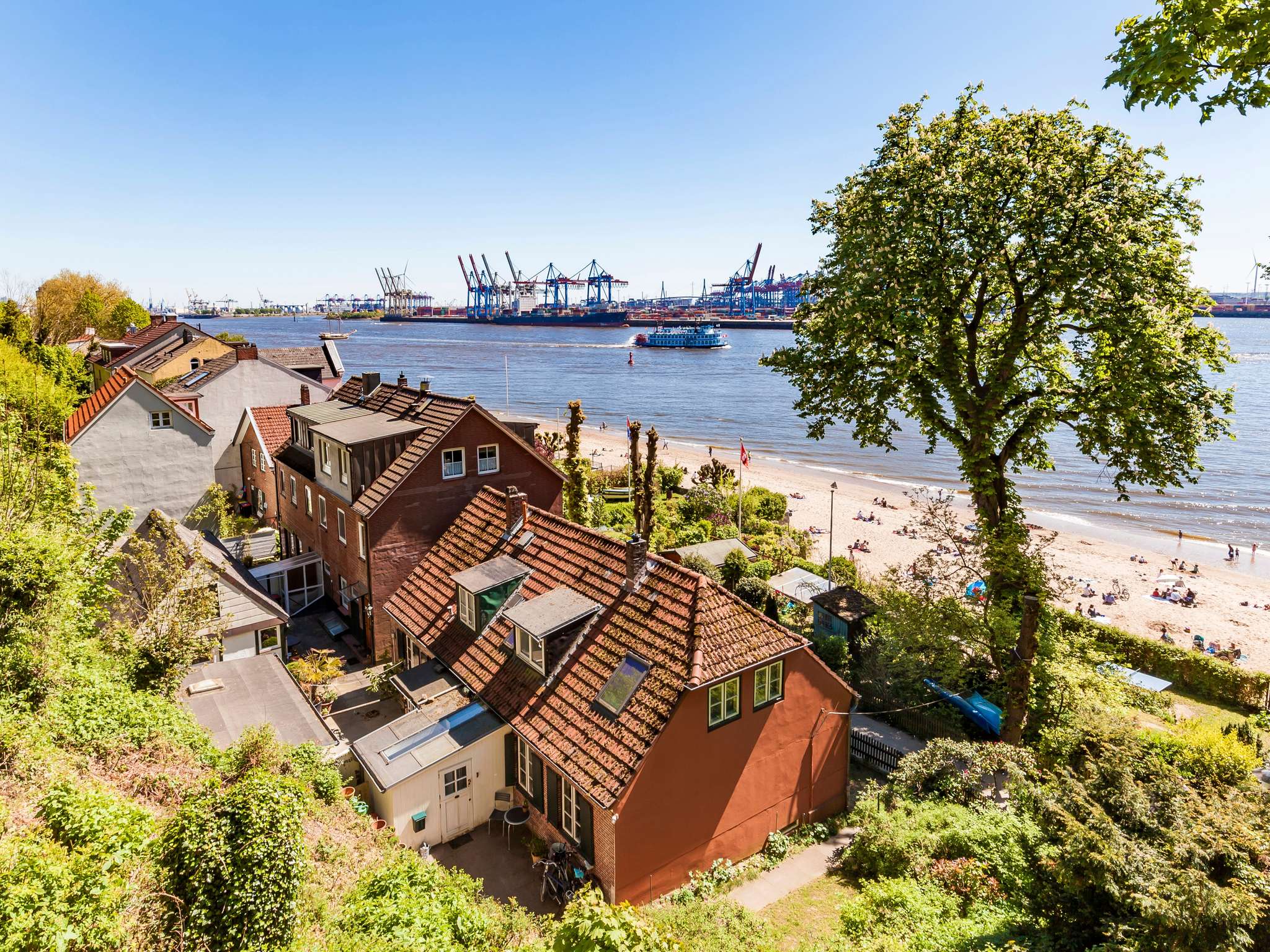 Photo - Mercure Hotel Hamburg am Volkspark