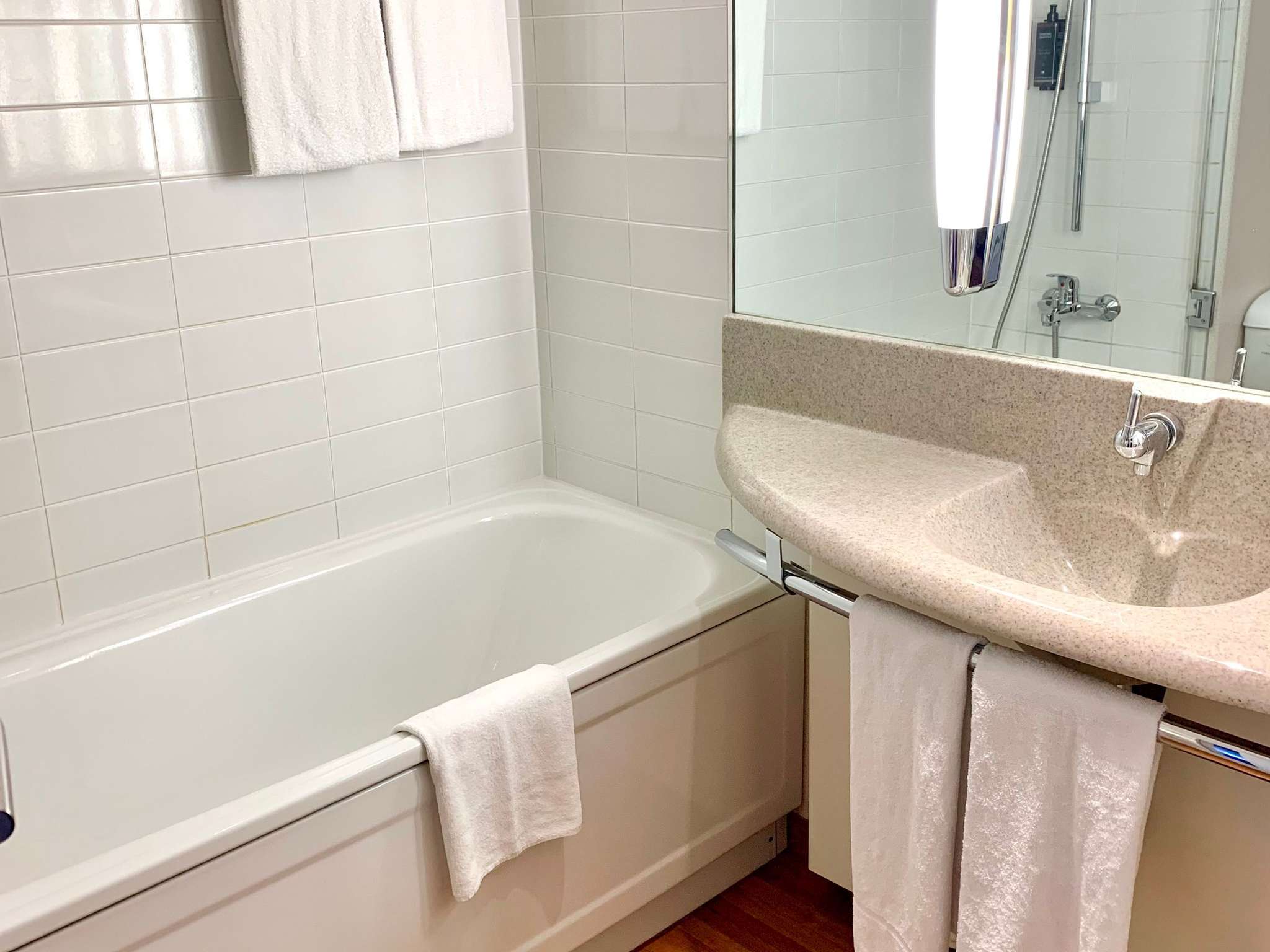 Foto - Mercure Hotel Hamburg am Volkspark