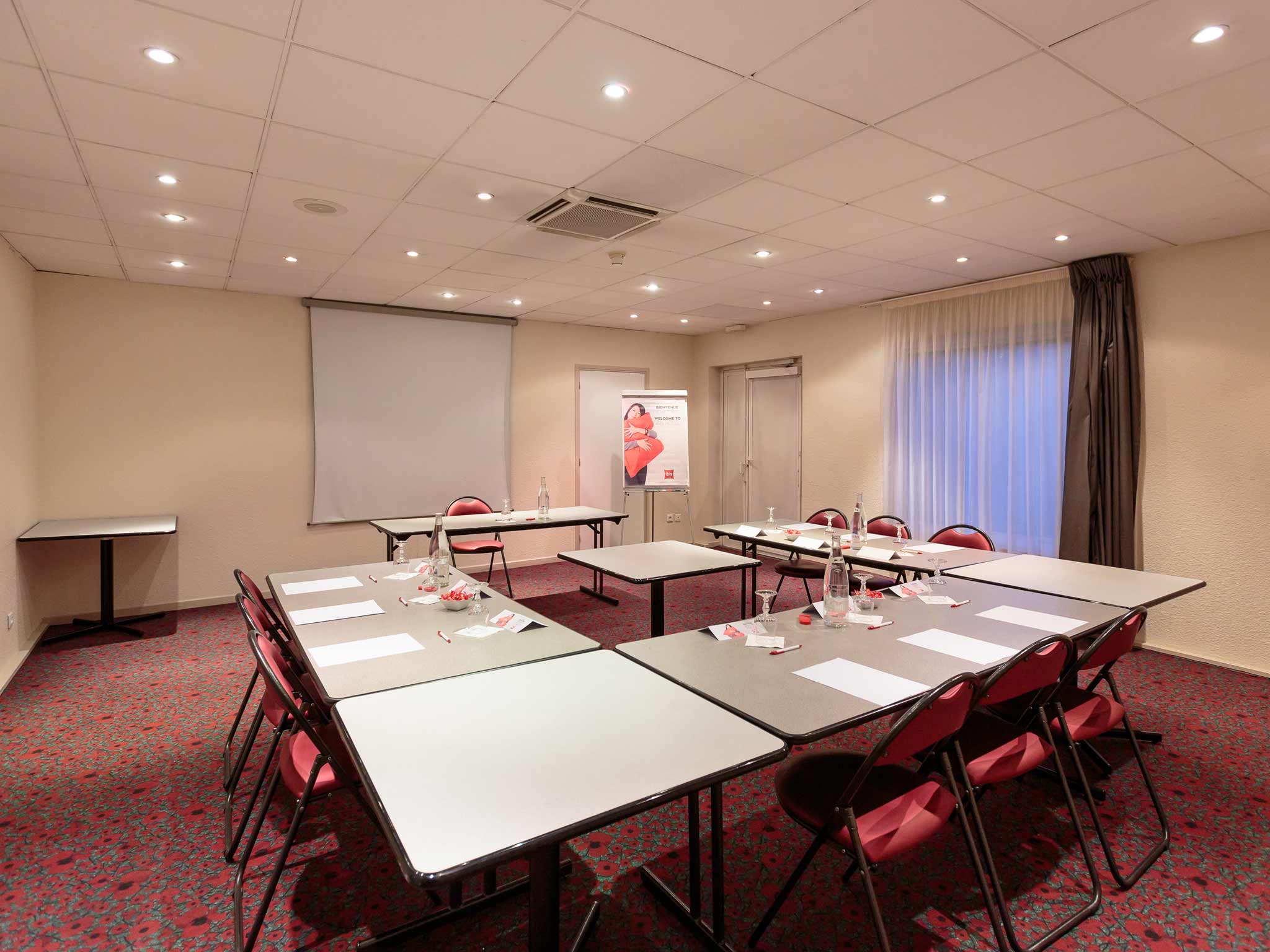 Hotel In Clermont Ferrand Ibis Clermont Ferrand Sud