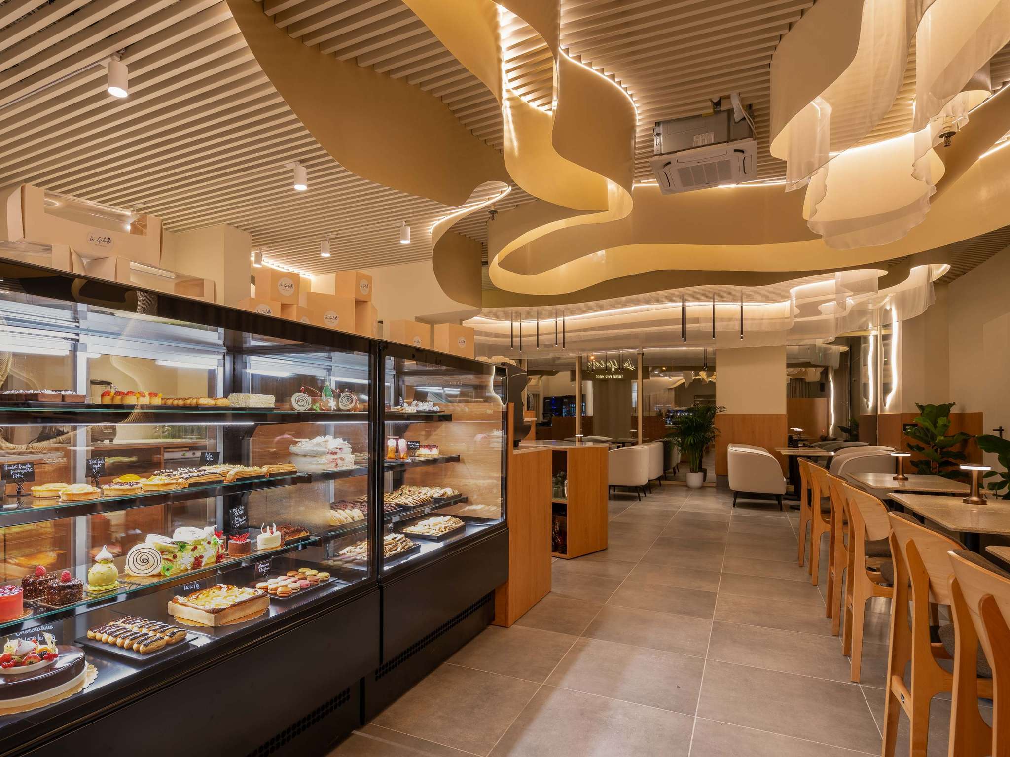 Photo - Pullman Bucharest World Trade Center