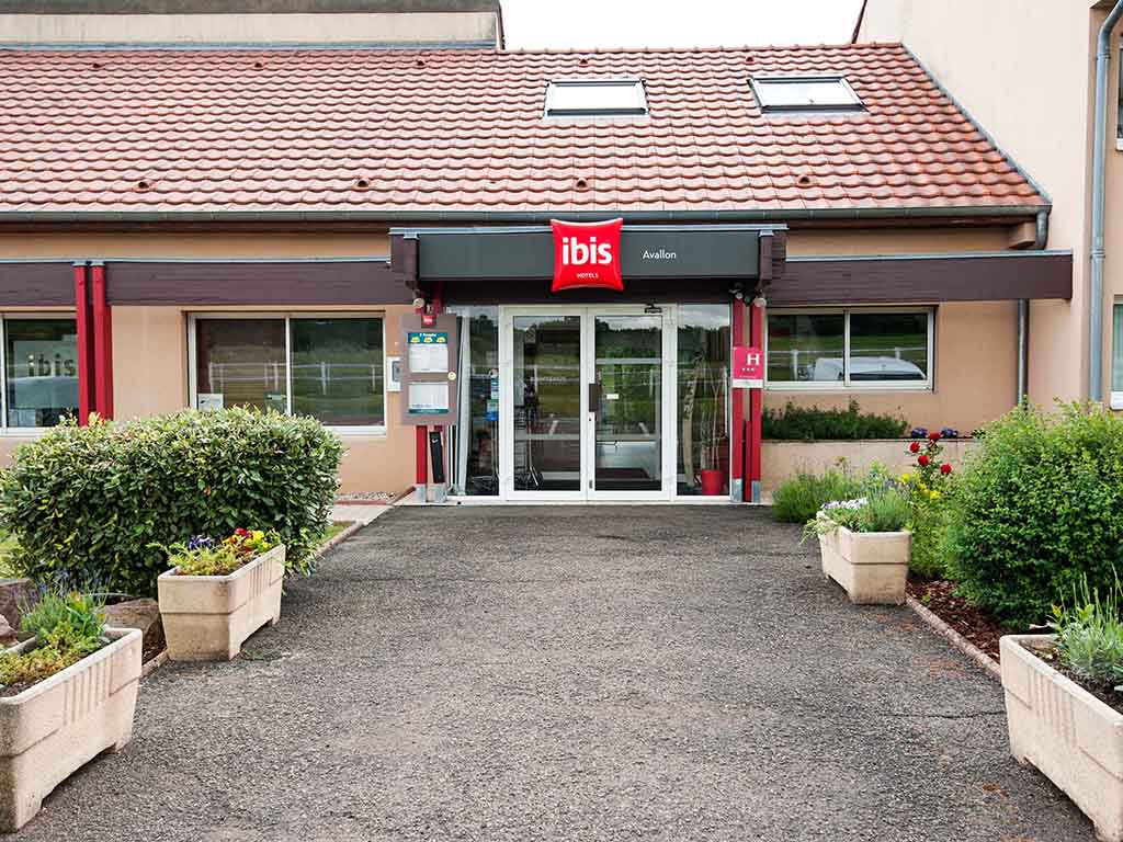 ibis Avallon - Image 3