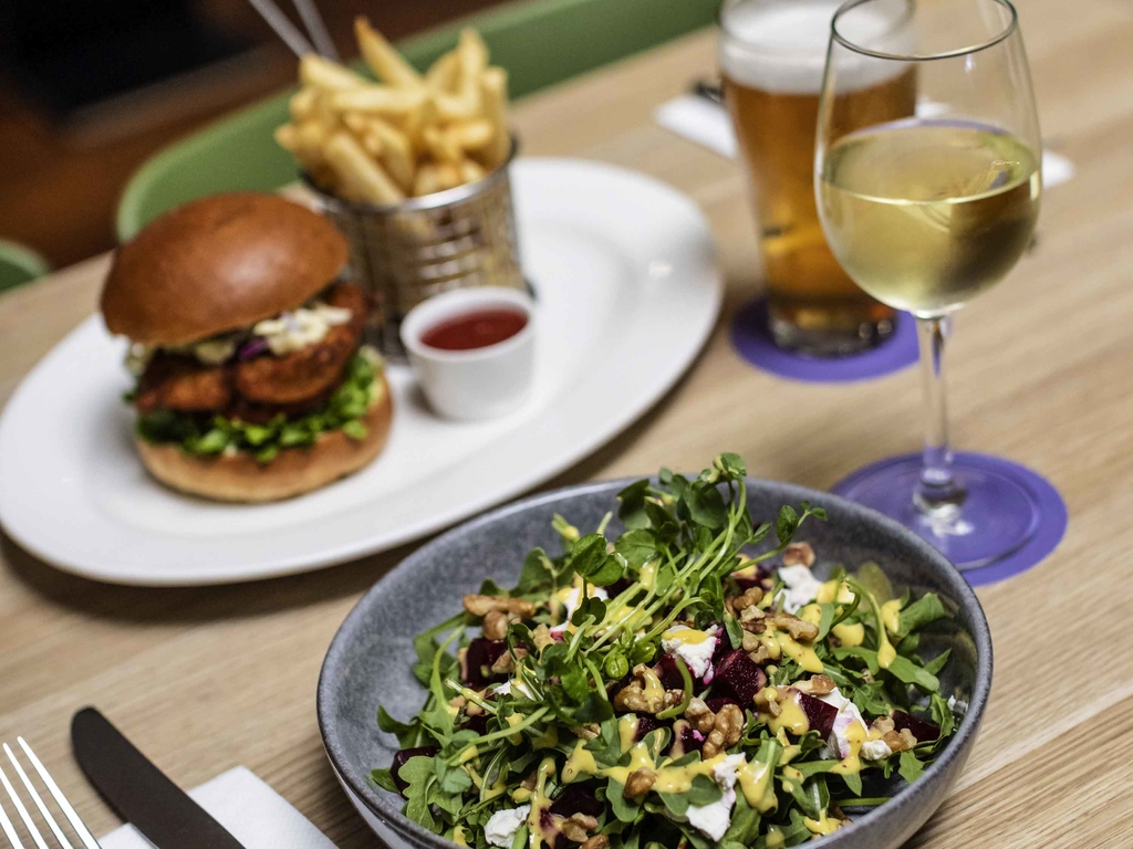 Zest Restaurant Darwin Restaurants By Accor