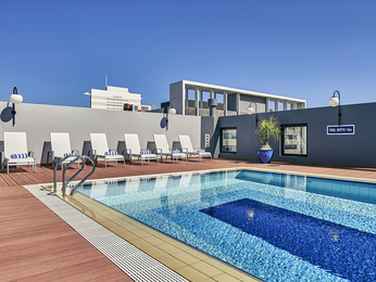 Novotel Perth Langley Accorhotels At 490 M Mercure Perth