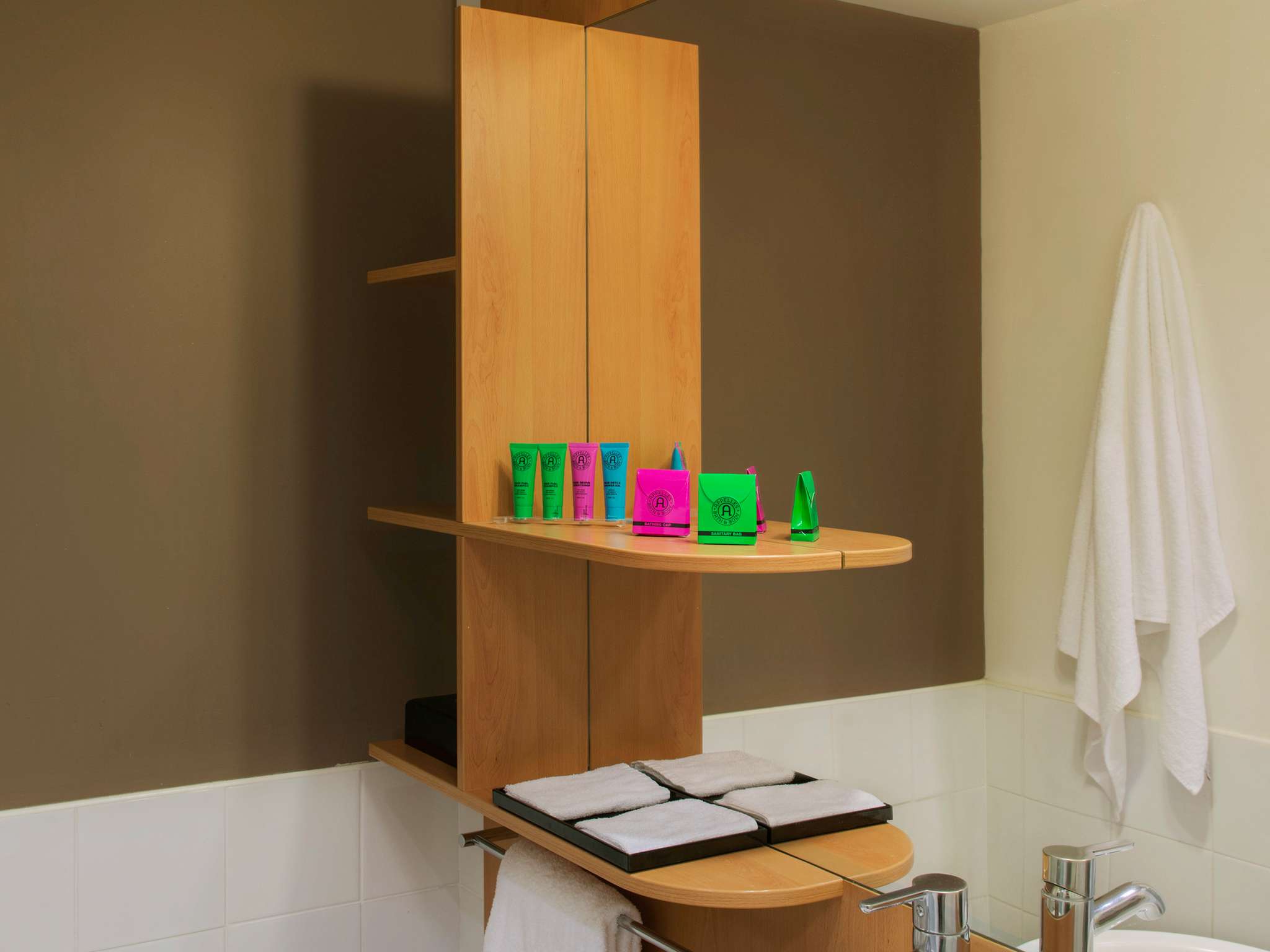 Photo - ibis Sydney Darling Harbour