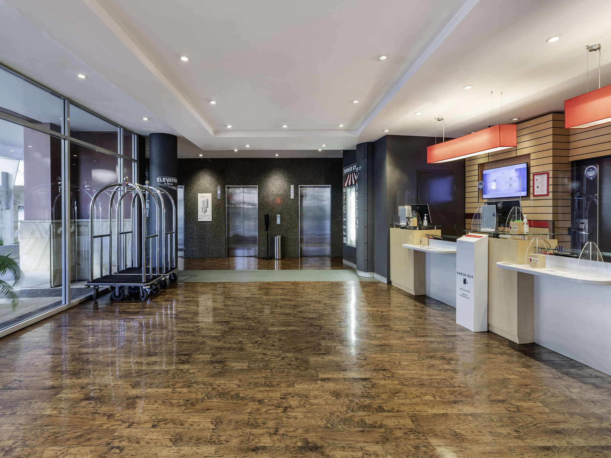 Photo - ibis Sydney Darling Harbour