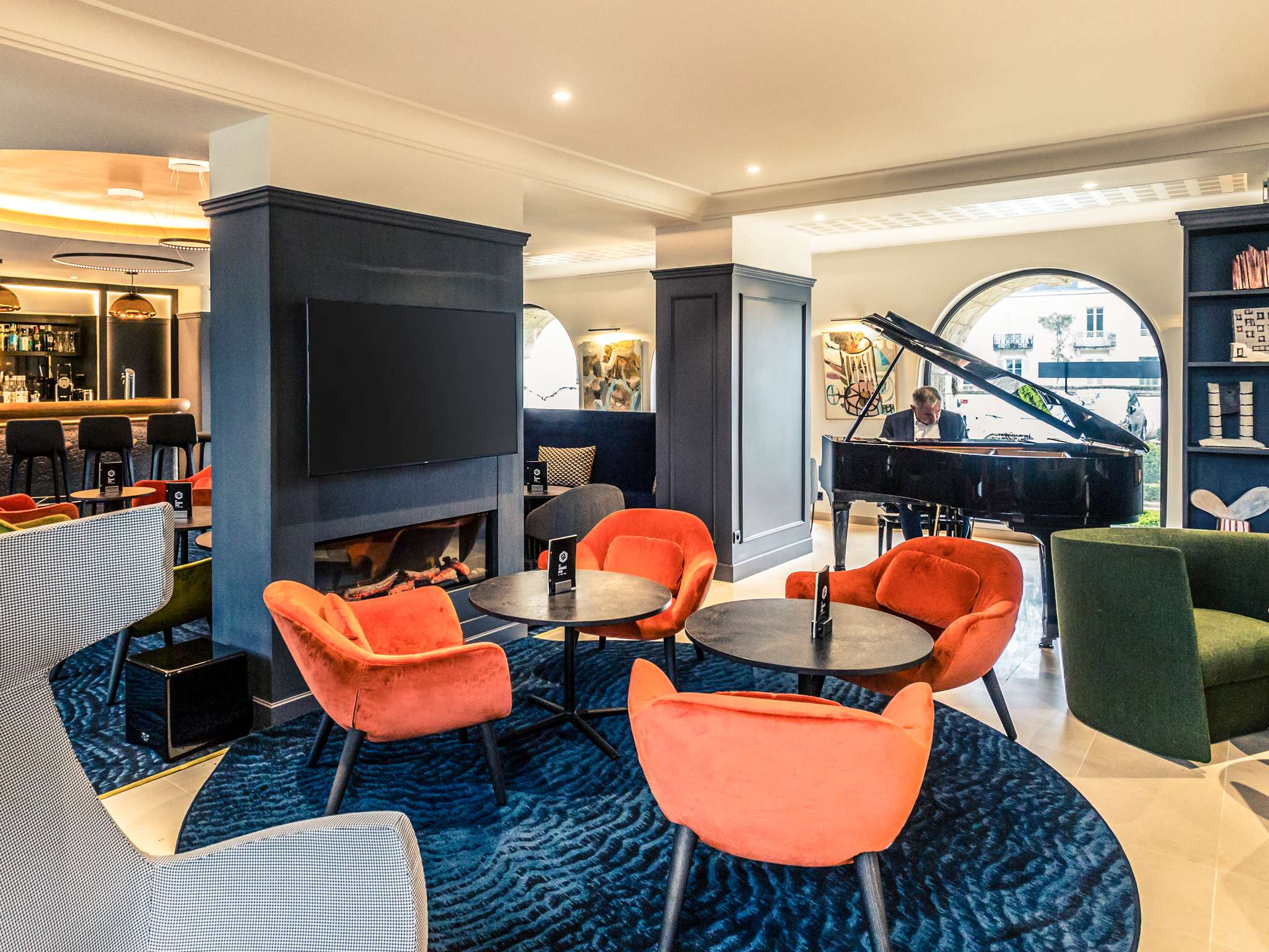 Photo - Hotel De Bourbon Grand Hotel Mercure Bourges