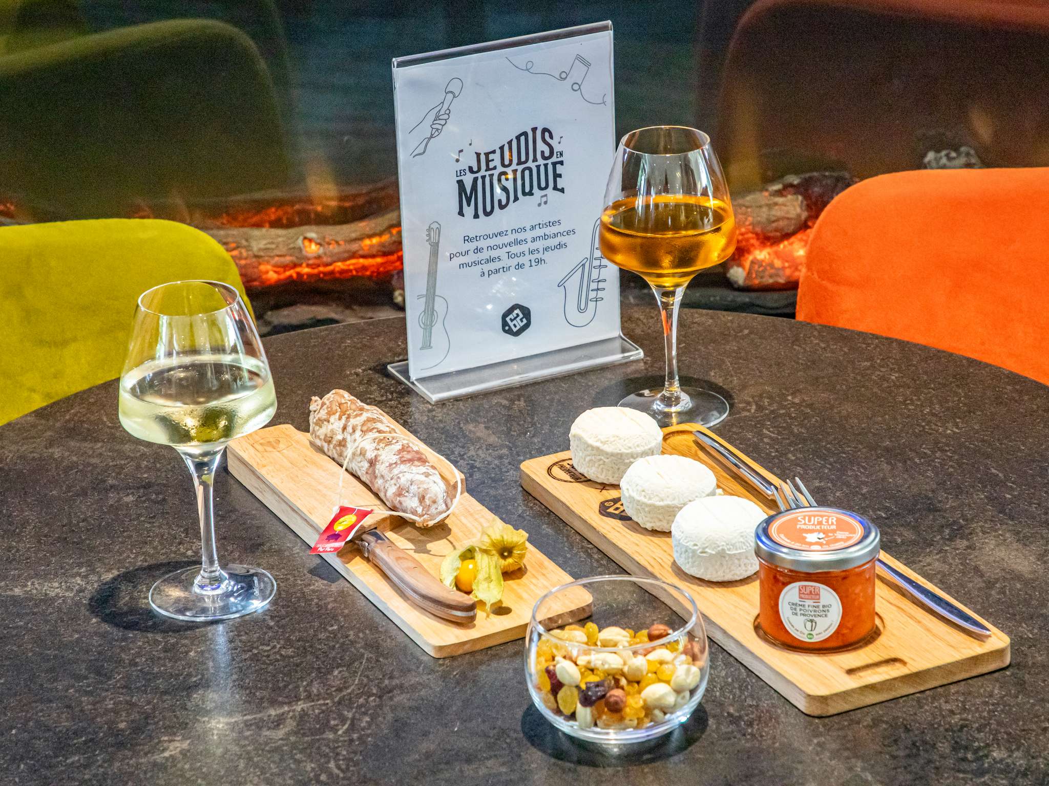 Photo - Hotel De Bourbon Grand Hotel Mercure Bourges