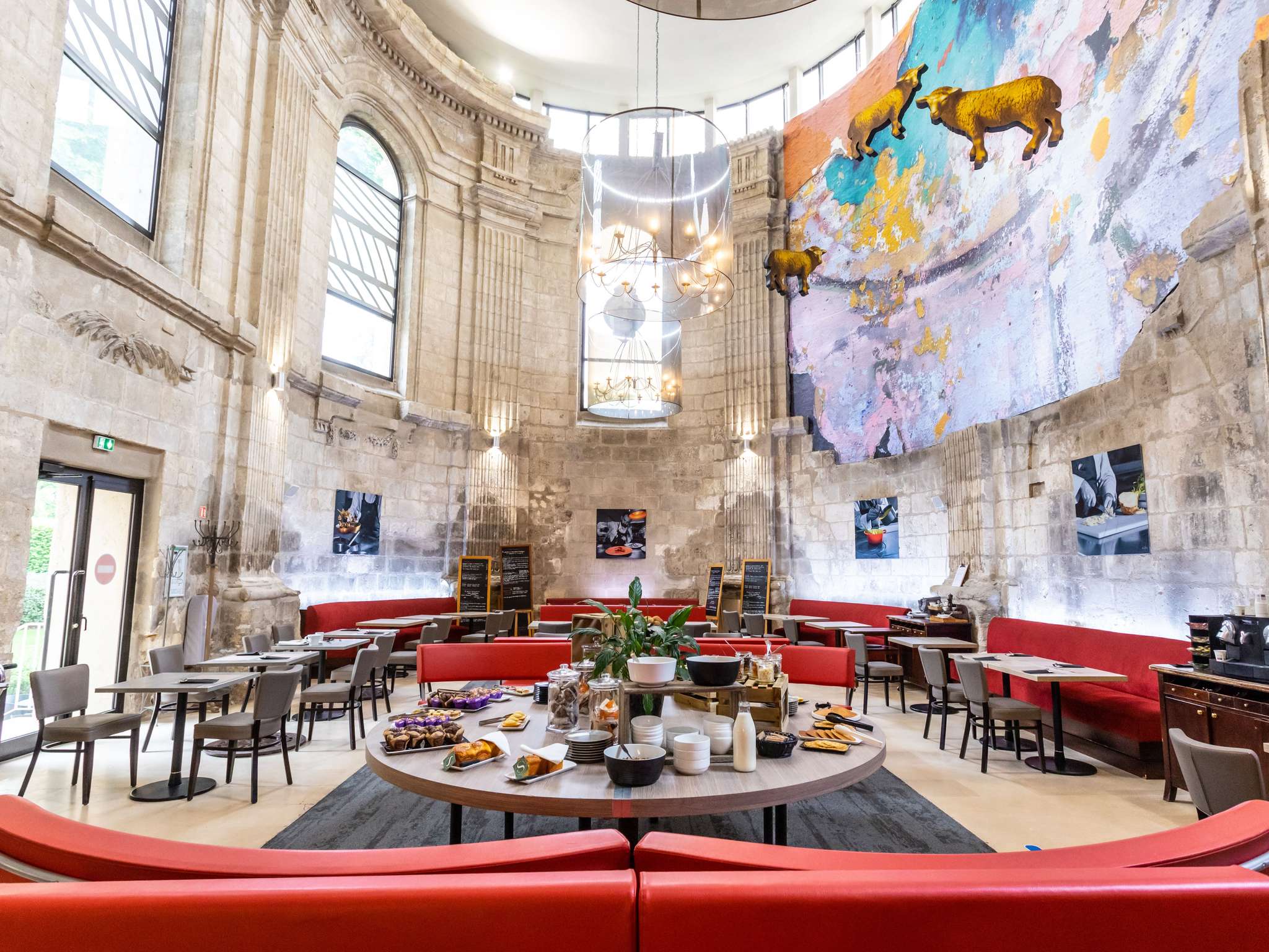 Photo - Hotel De Bourbon Grand Hotel Mercure Bourges