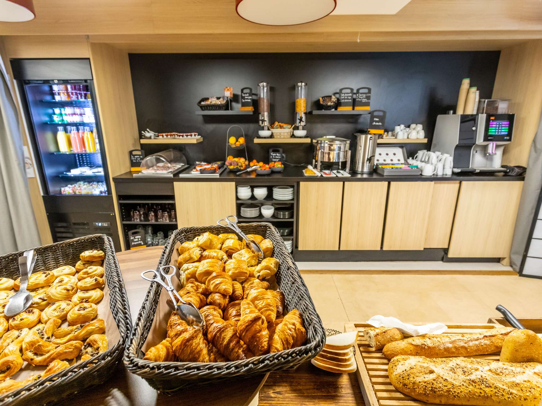 Photo - Hotel De Bourbon Grand Hotel Mercure Bourges