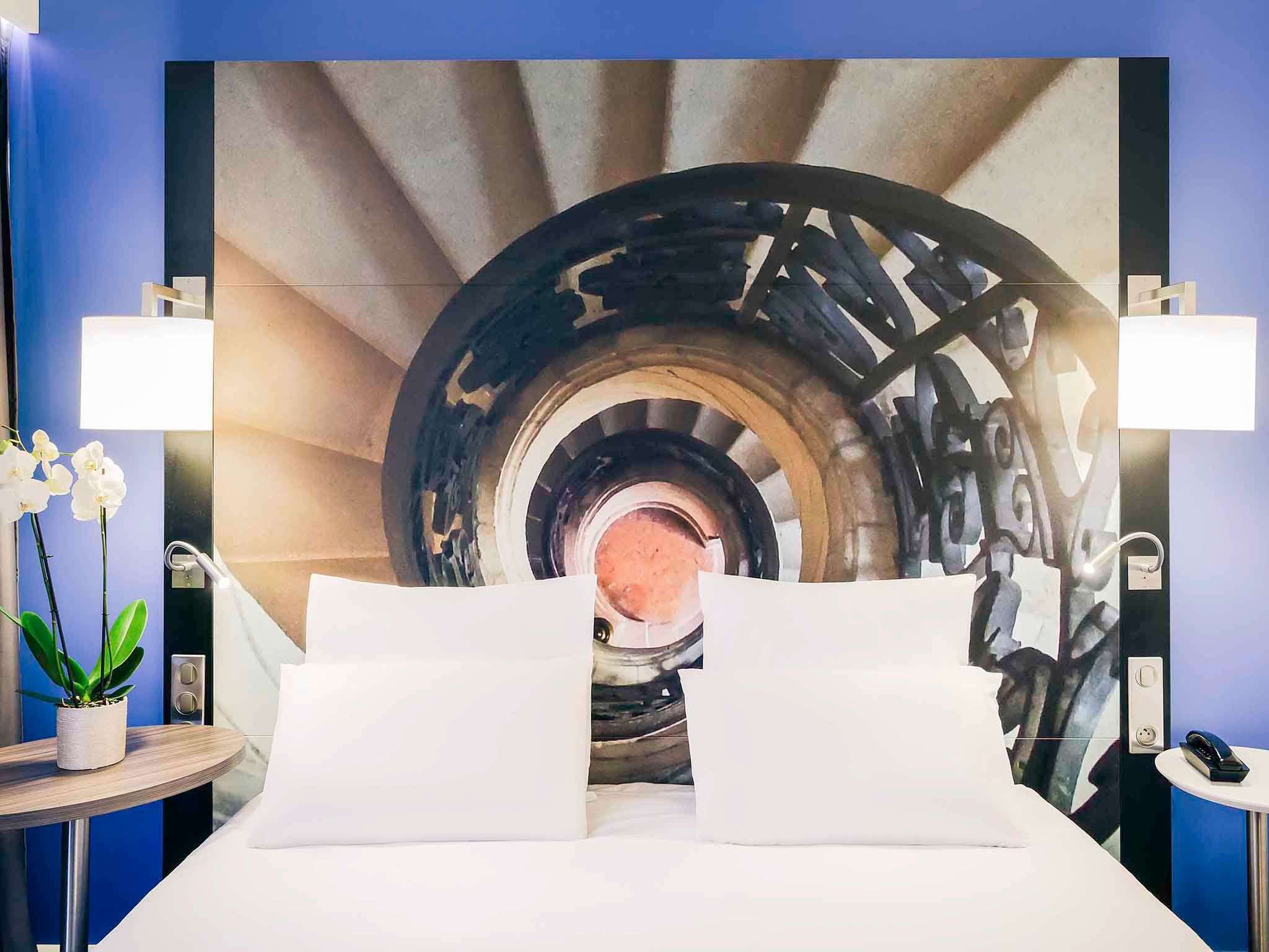 Photo - Hotel De Bourbon Grand Hotel Mercure Bourges