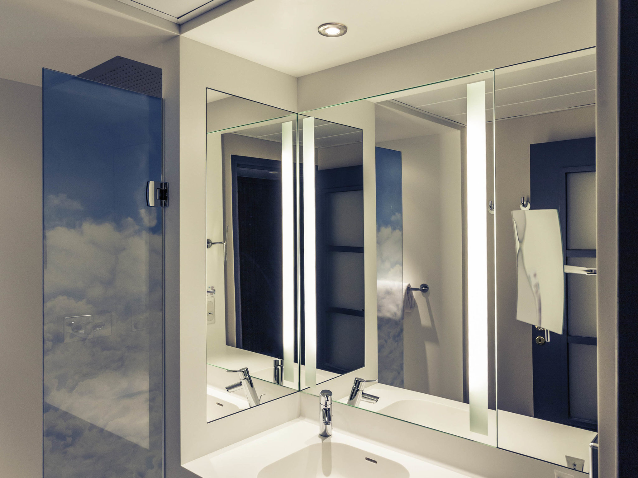 Photo - Hotel De Bourbon Grand Hotel Mercure Bourges