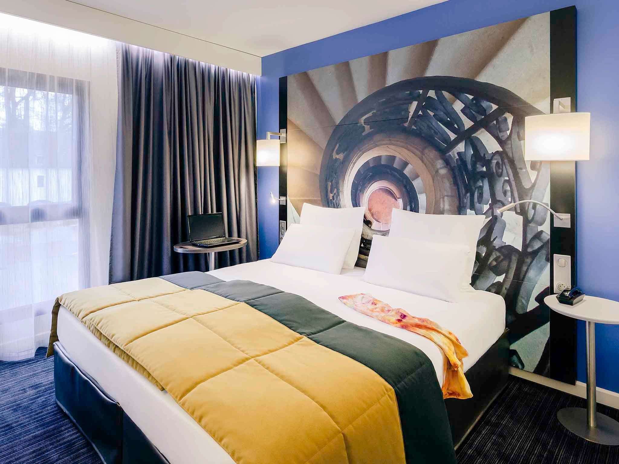 Photo - Hotel De Bourbon Grand Hotel Mercure Bourges