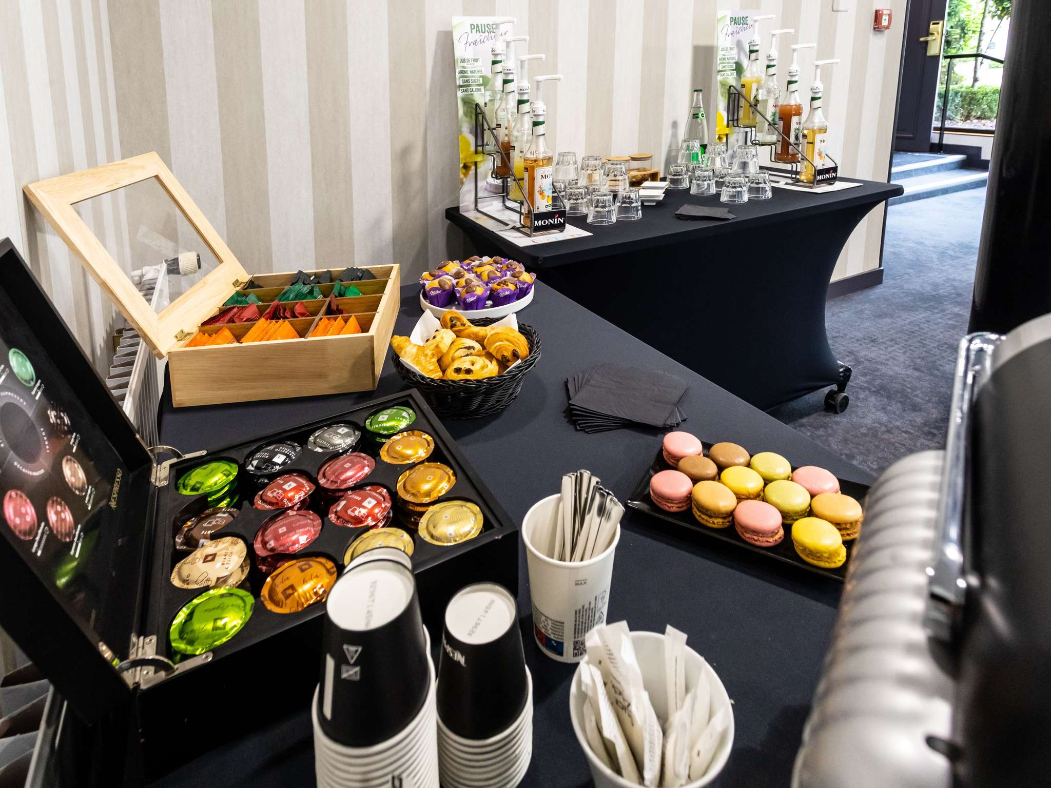 Photo - Hotel De Bourbon Grand Hotel Mercure Bourges