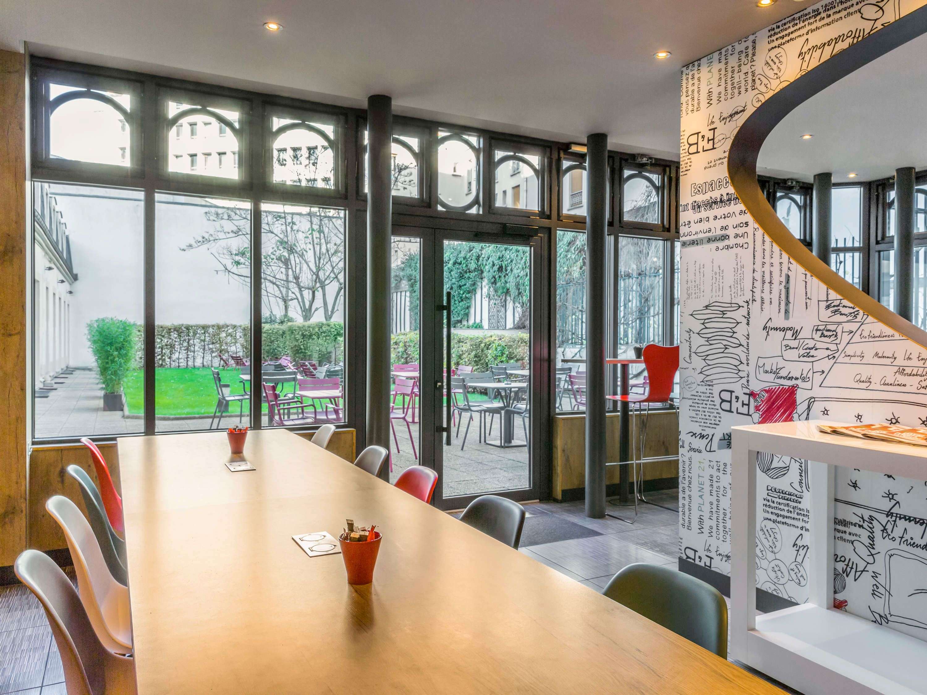 ibis Paris Gare de Lyon Ledru Rollin 12ème — 6/30
