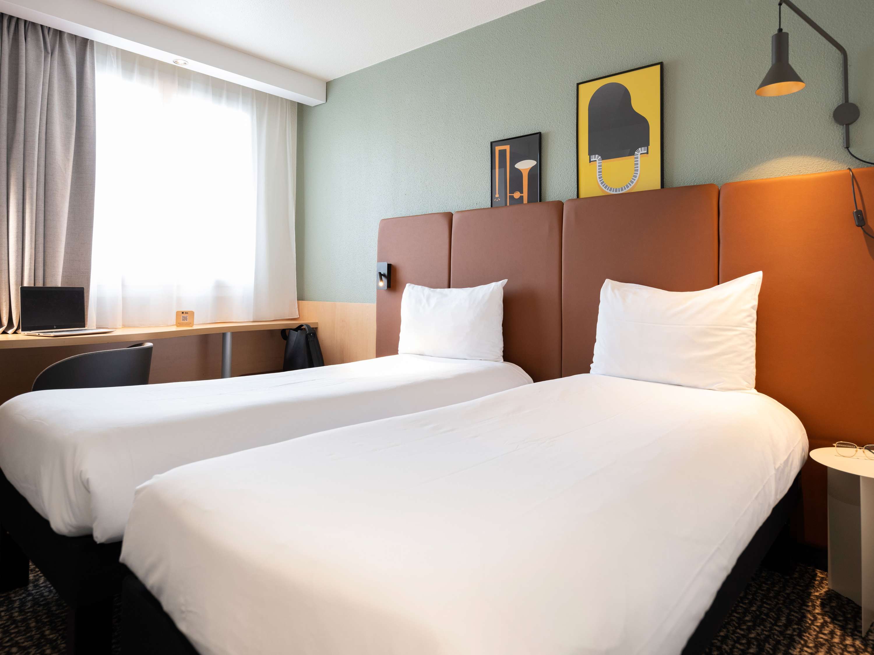ibis Paris Gare de Lyon Ledru Rollin 12ème — 12/30