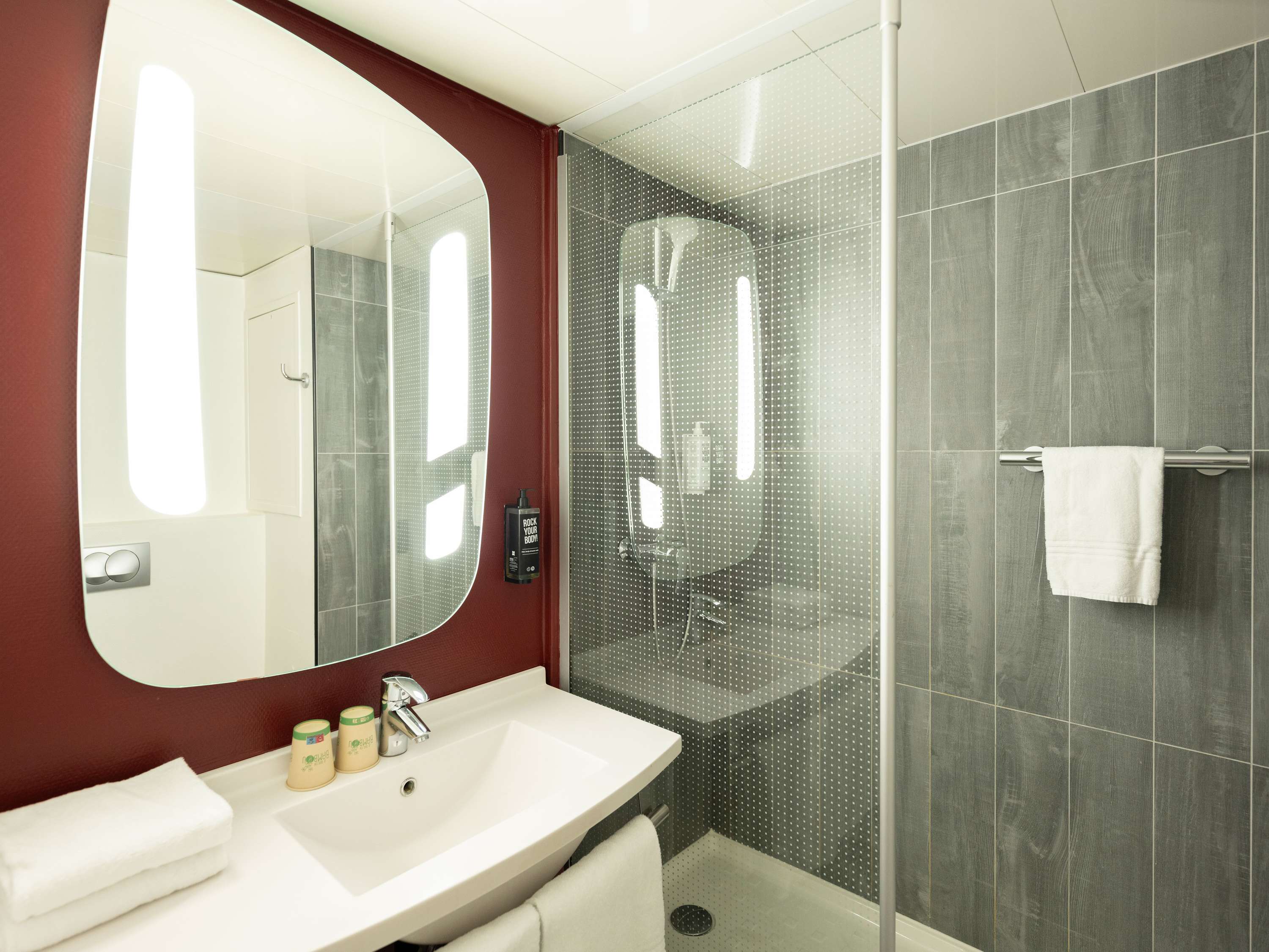 Chambre standard avec 1 lit double — photo 5