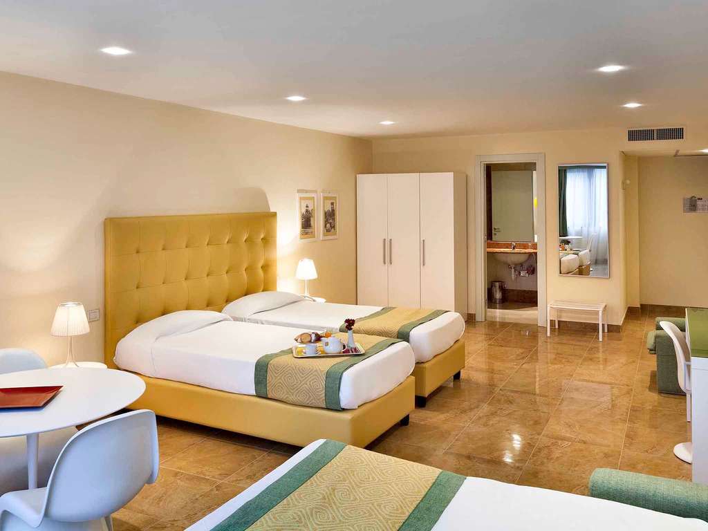 Mercure Villa Romanazzi Carducci Bari — 12/14