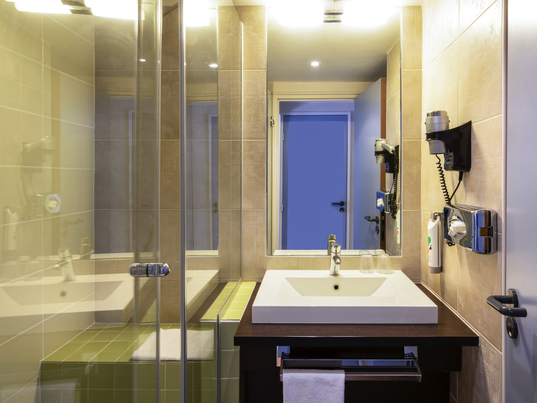 Foto - ibis Styles Evry Courcouronnes Hotel and Events
