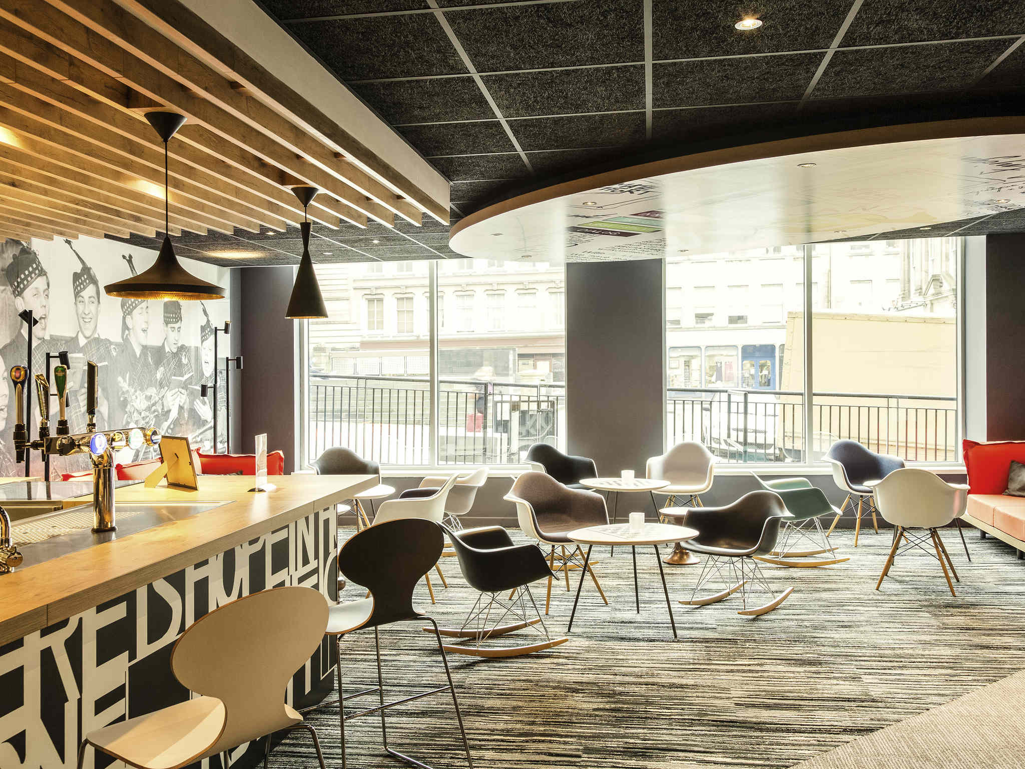 Photo - ibis Edinburgh Centre Royal Mile – Hunter Square